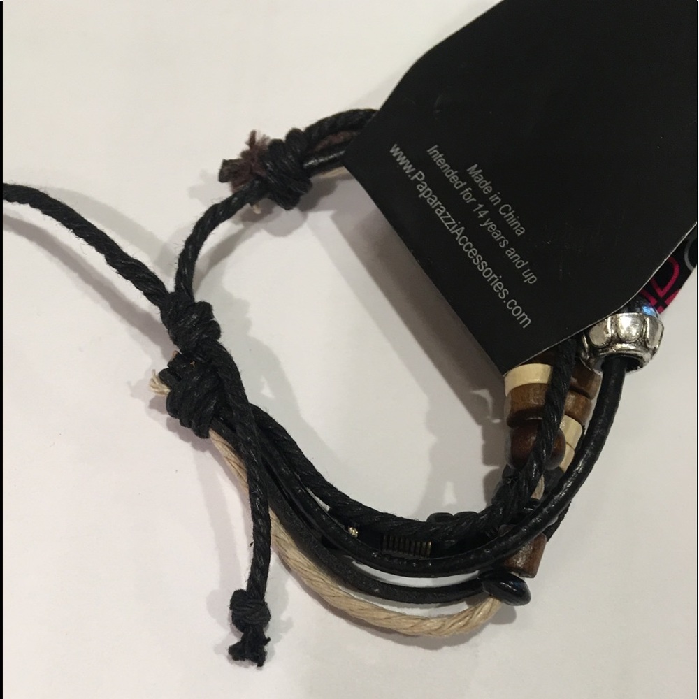 Multi Banded leather & string bracelet - Picture 4 of 5